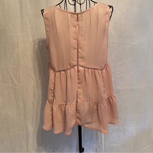 Jessica Simpson sleeveless pink swing tank top, tiered , V neck, size small. - Picture 4 of 6